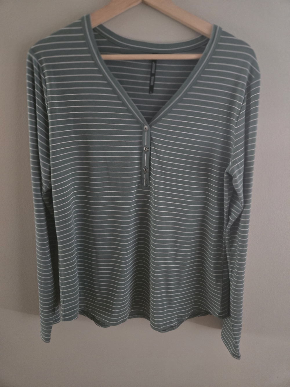 KÜHL Ardenna Henley Stripes Sage Green White Long-sleeve